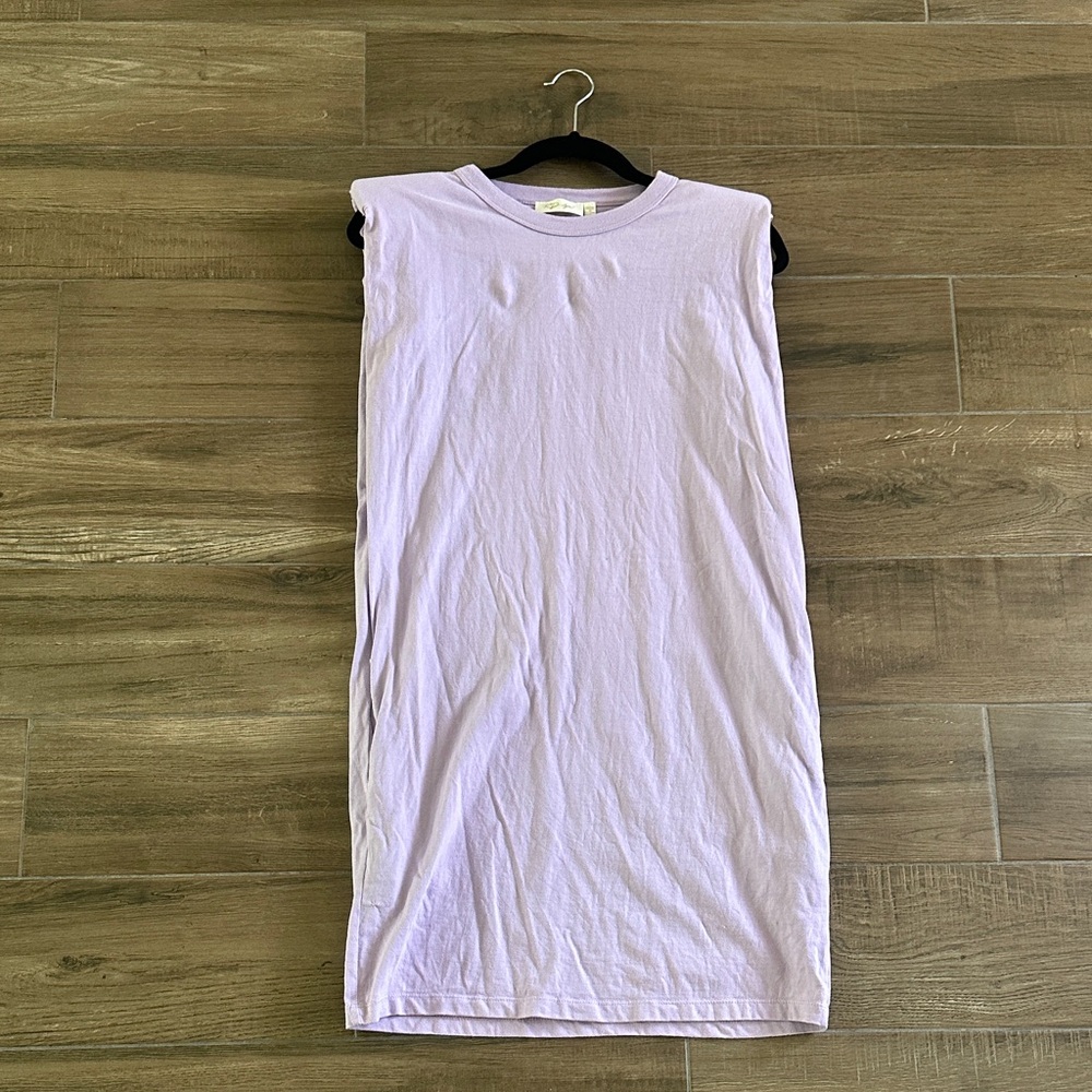 RD Style Lavender dress with shoulder pads and pockets